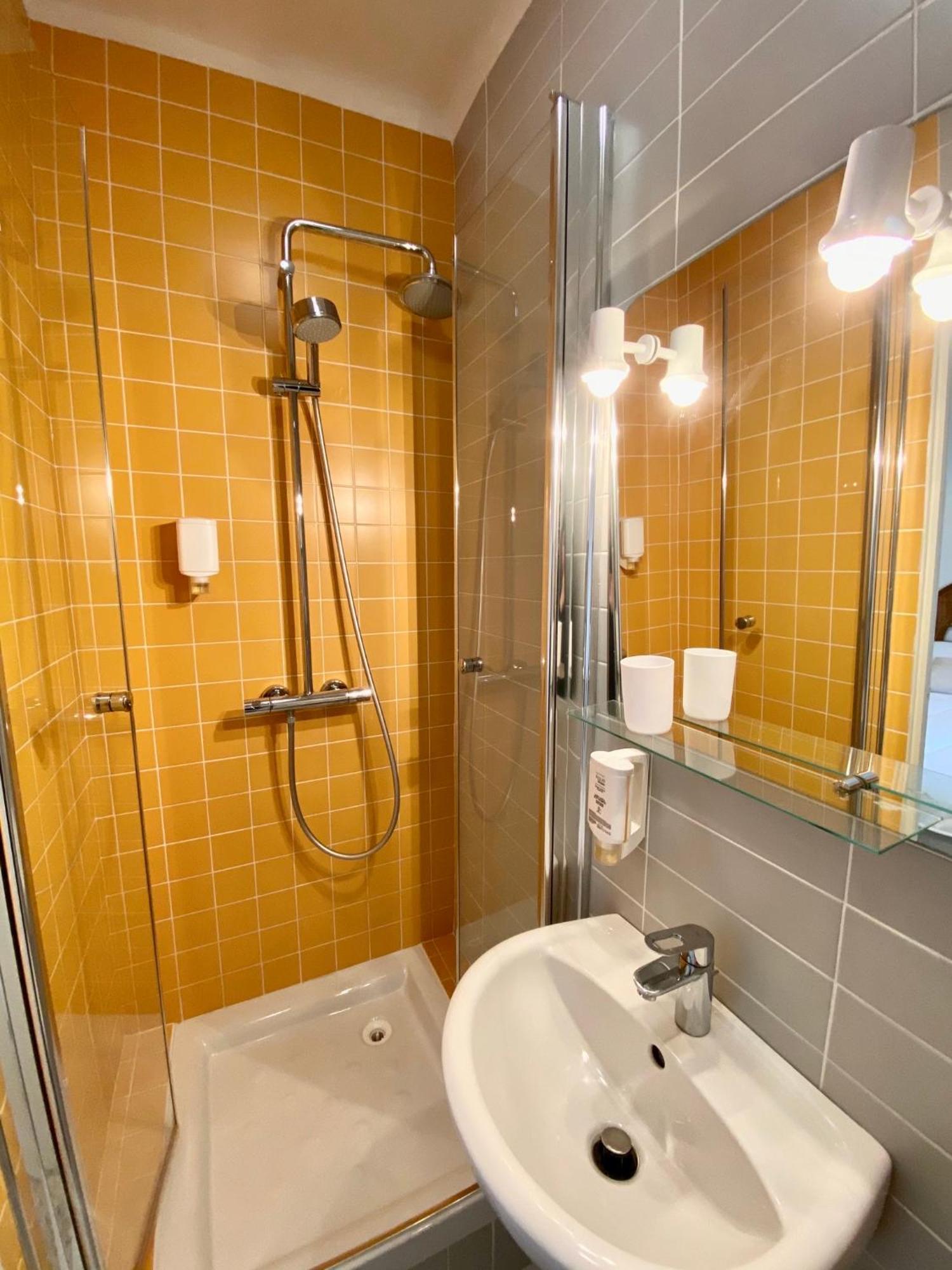 Casa Orfea 2*